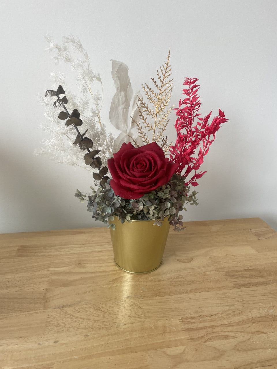 RED & GOLD ARRANGEMENT - Medium