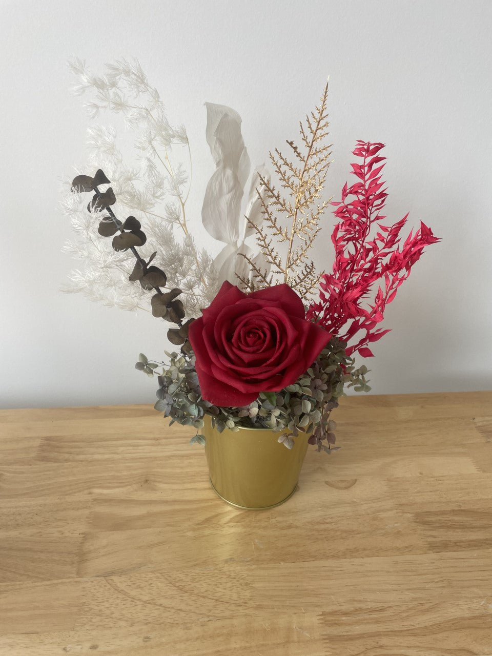 RED & GOLD ARRANGEMENT - Medium